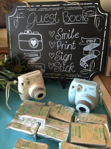 Poloroid Instant Camera Guestbook