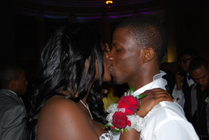 prom kiss 5