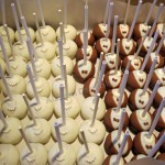 wedding-cakepops on tray