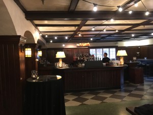 Old Daley Inn -Cocktail Room
