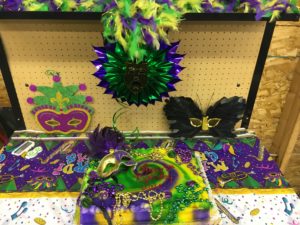 Mardi Gras Theme Party DIY Photo Booth